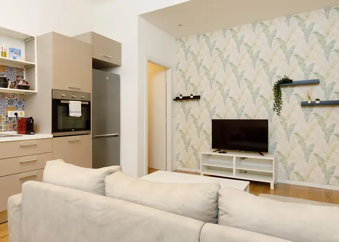 Con Parcheggio A Trieste, Neruda شقة